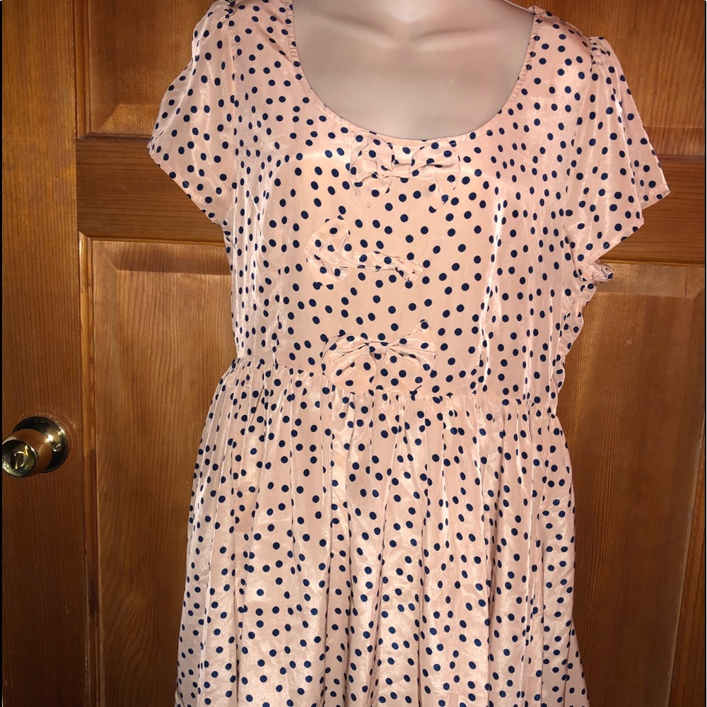 Dress Size: L Brand: Forever 21 Exclusive